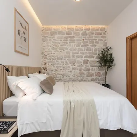 Old Town Zadar- Great Location *