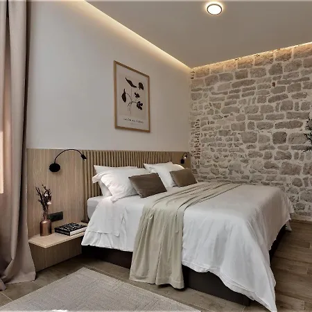 Old Town Zadar- Great Location Апартаменты *